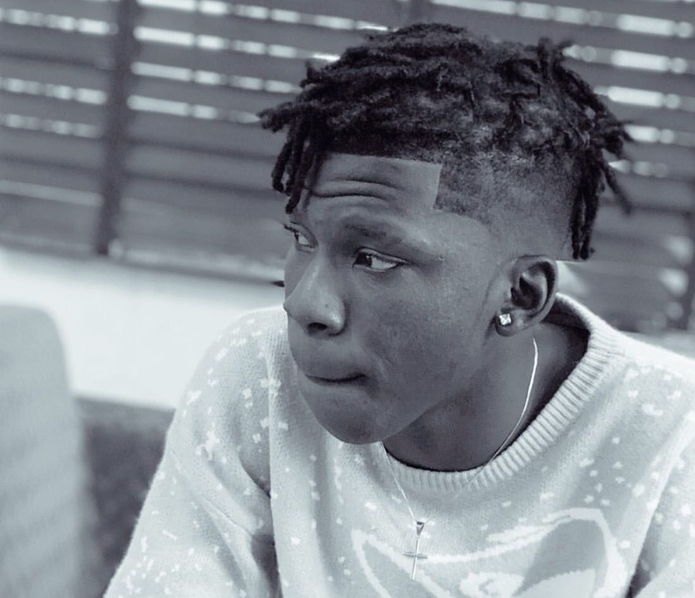 Seyi Vibez